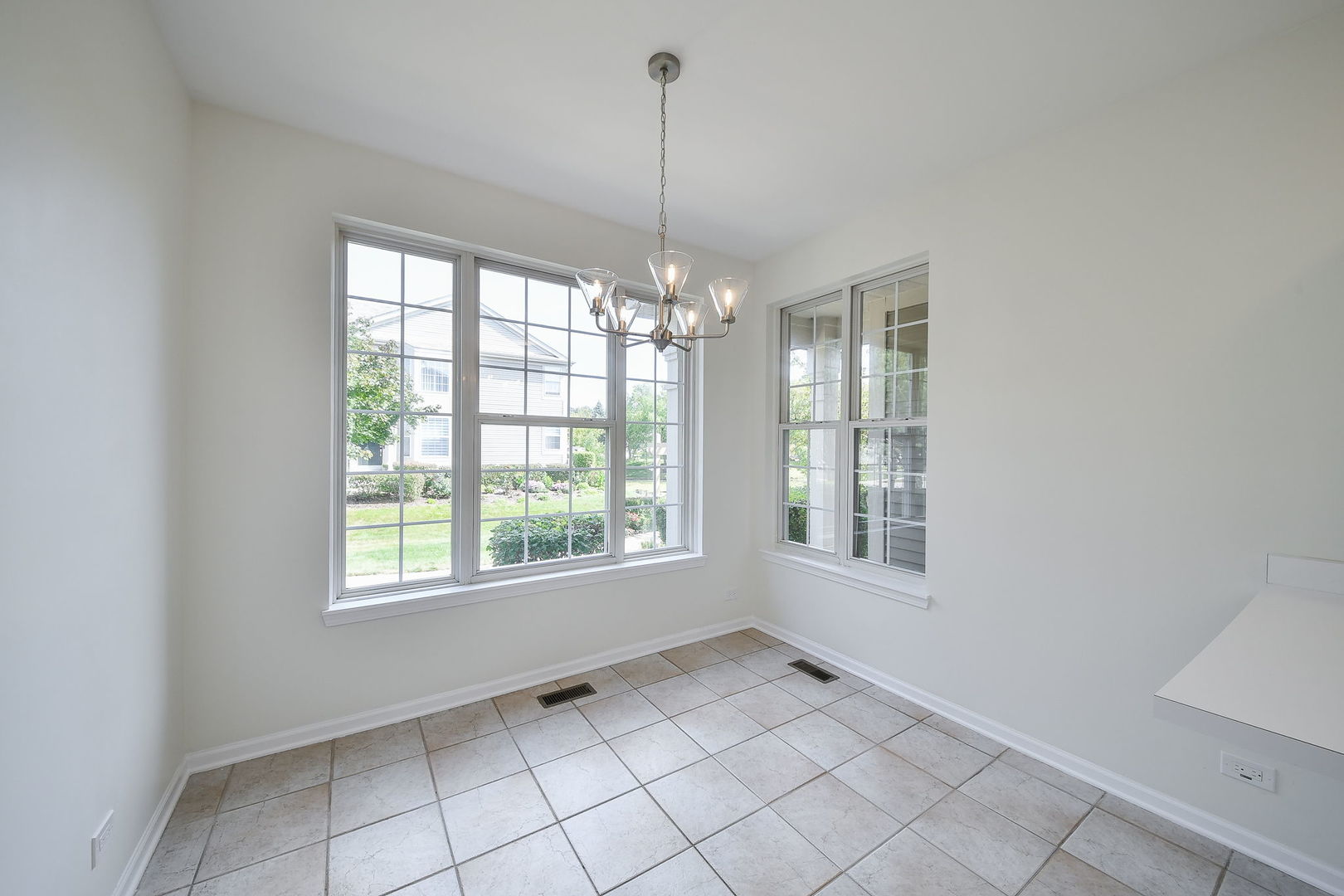 279 BLUE SPRUCE Lane #0, Glendale Heights, IL 60139