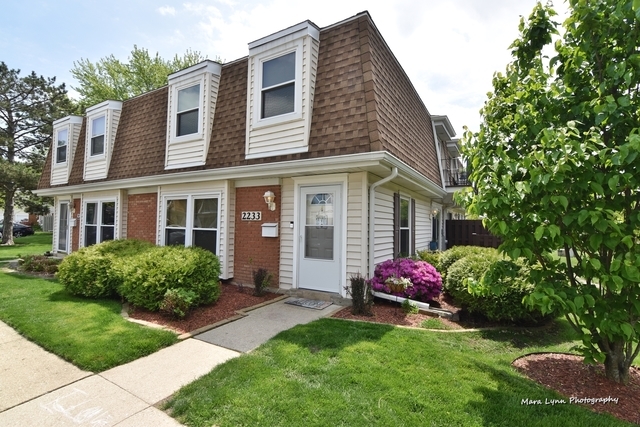 2233 Flower Court #2233, Schaumburg, IL 60194