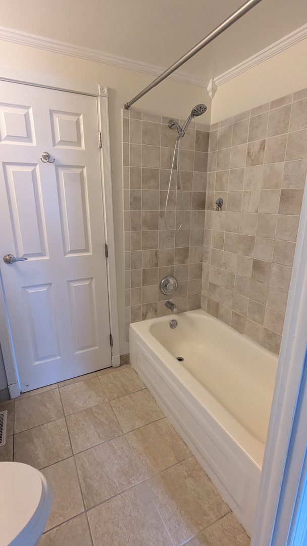 2233 Flower Court #2233, Schaumburg, IL 60194