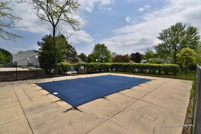 2233 Flower Court #2233, Schaumburg, IL 60194