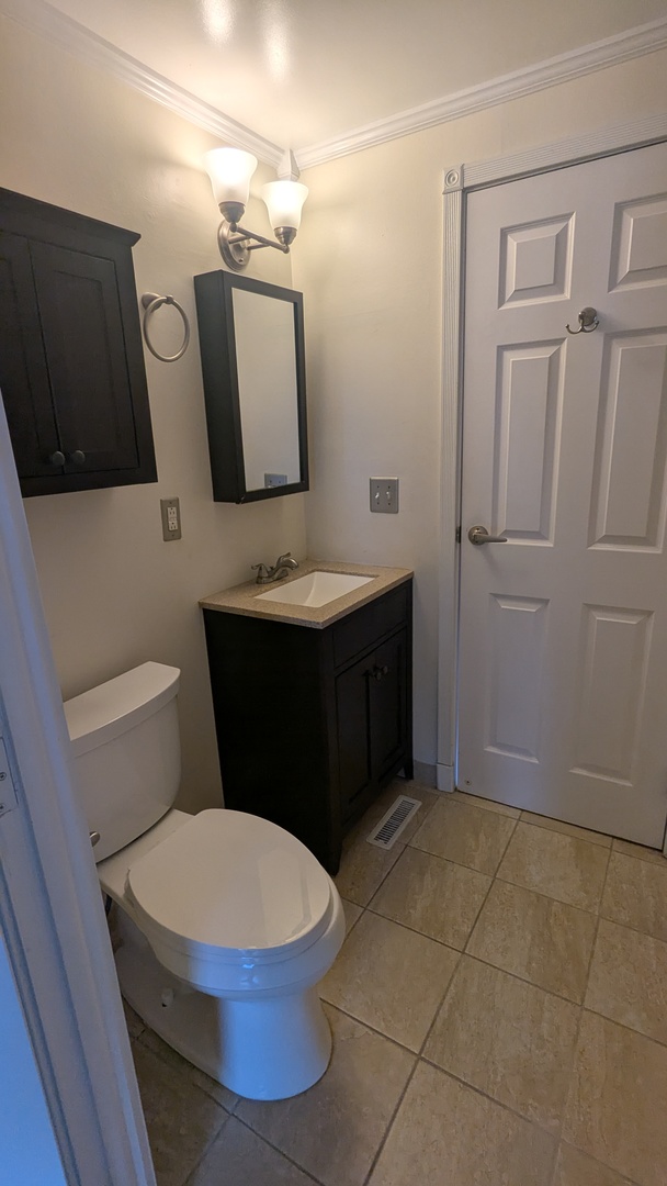 2233 Flower Court #2233, Schaumburg, IL 60194