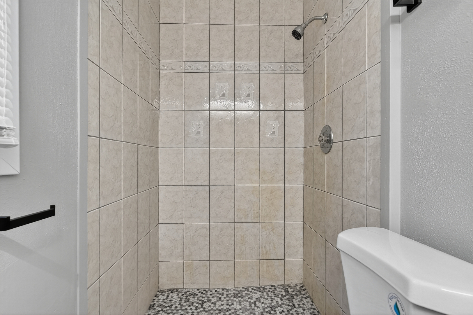 1245 WINAKI Trail, Algonquin, IL 60102