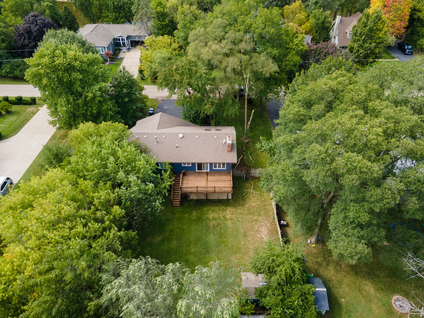 1245 WINAKI Trail, Algonquin, IL 60102