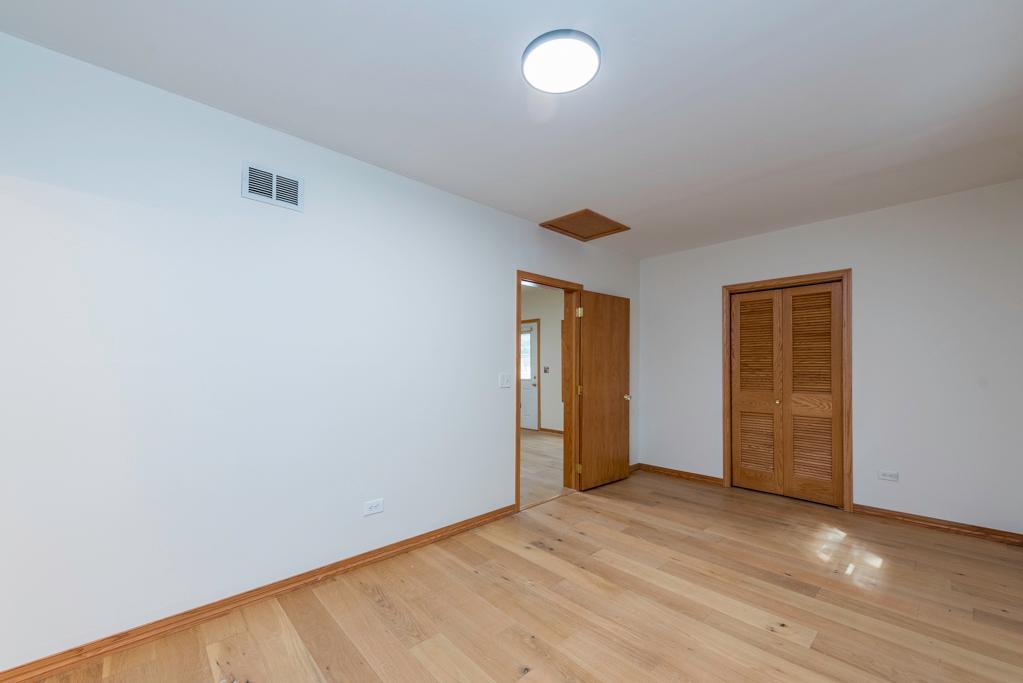 11279 W Russell Road, Winthrop Harbor, IL 60096
