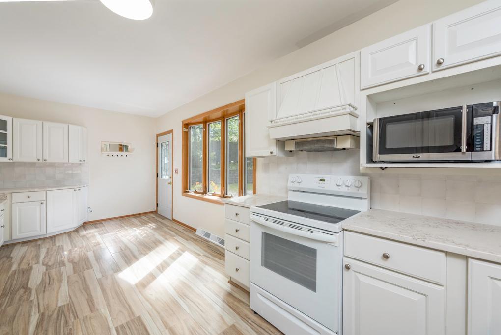 11279 W Russell Road, Winthrop Harbor, IL 60096