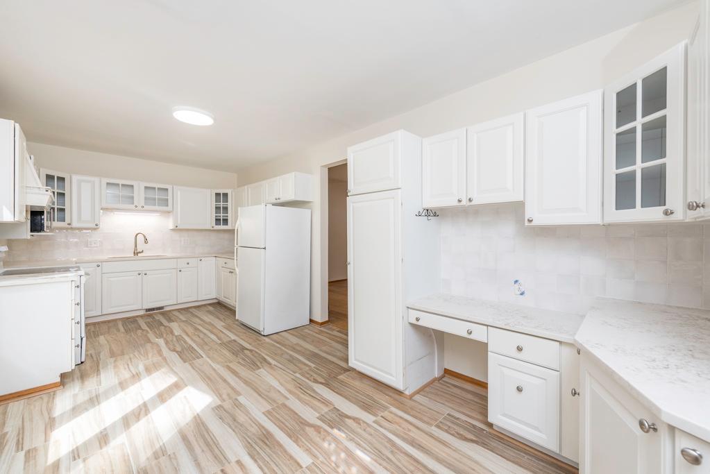 11279 W Russell Road, Winthrop Harbor, IL 60096