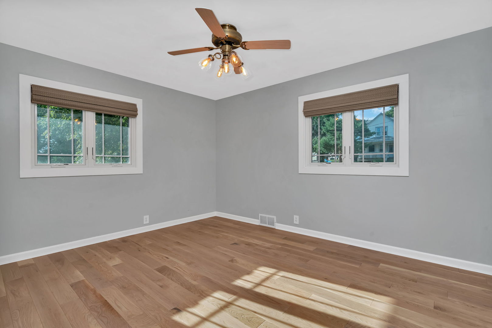 206 DAGGETT Avenue, Lockport, IL 60441