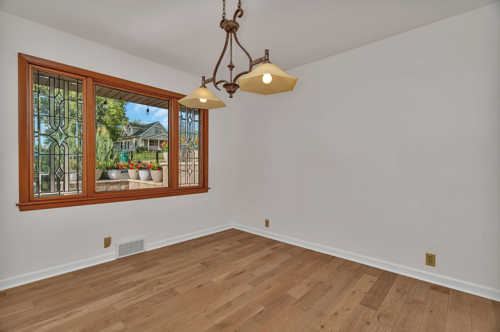 206 DAGGETT Avenue, Lockport, IL 60441