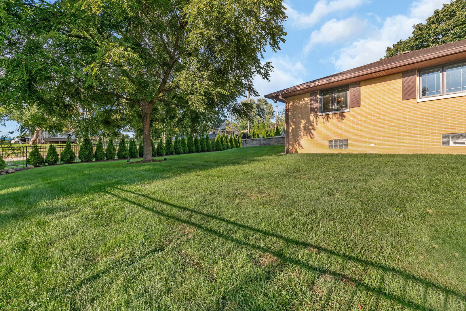 206 DAGGETT Avenue, Lockport, IL 60441