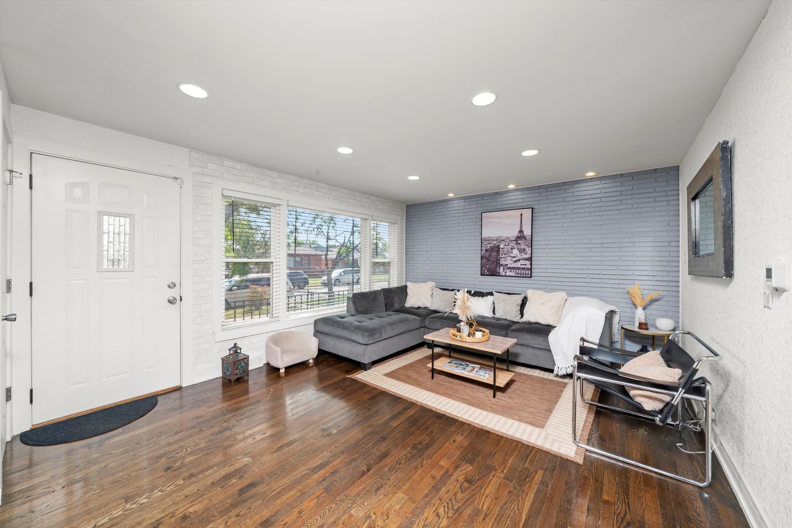 9002 S Morgan Street, Chicago, IL 60620