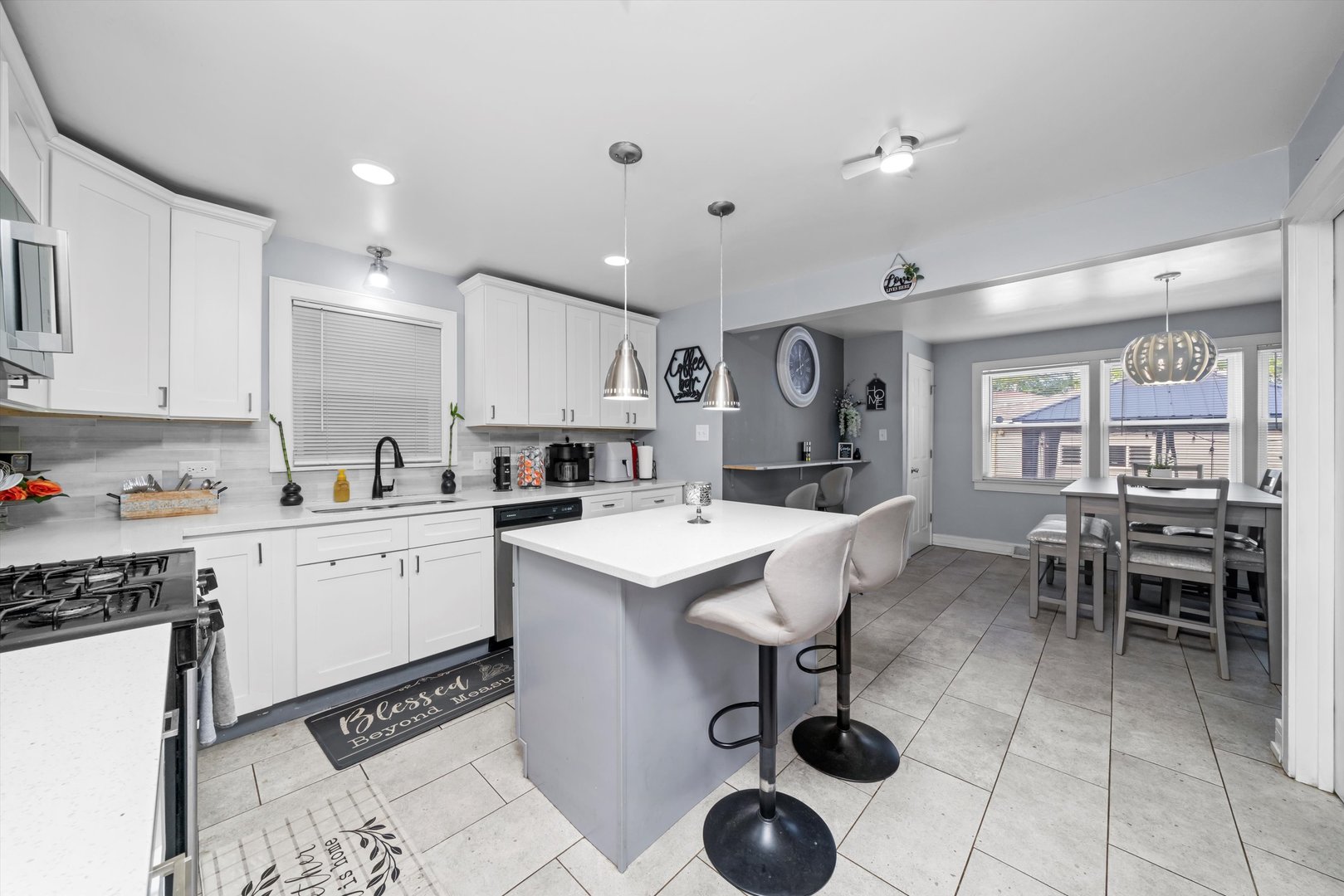 9002 S Morgan Street, Chicago, IL 60620