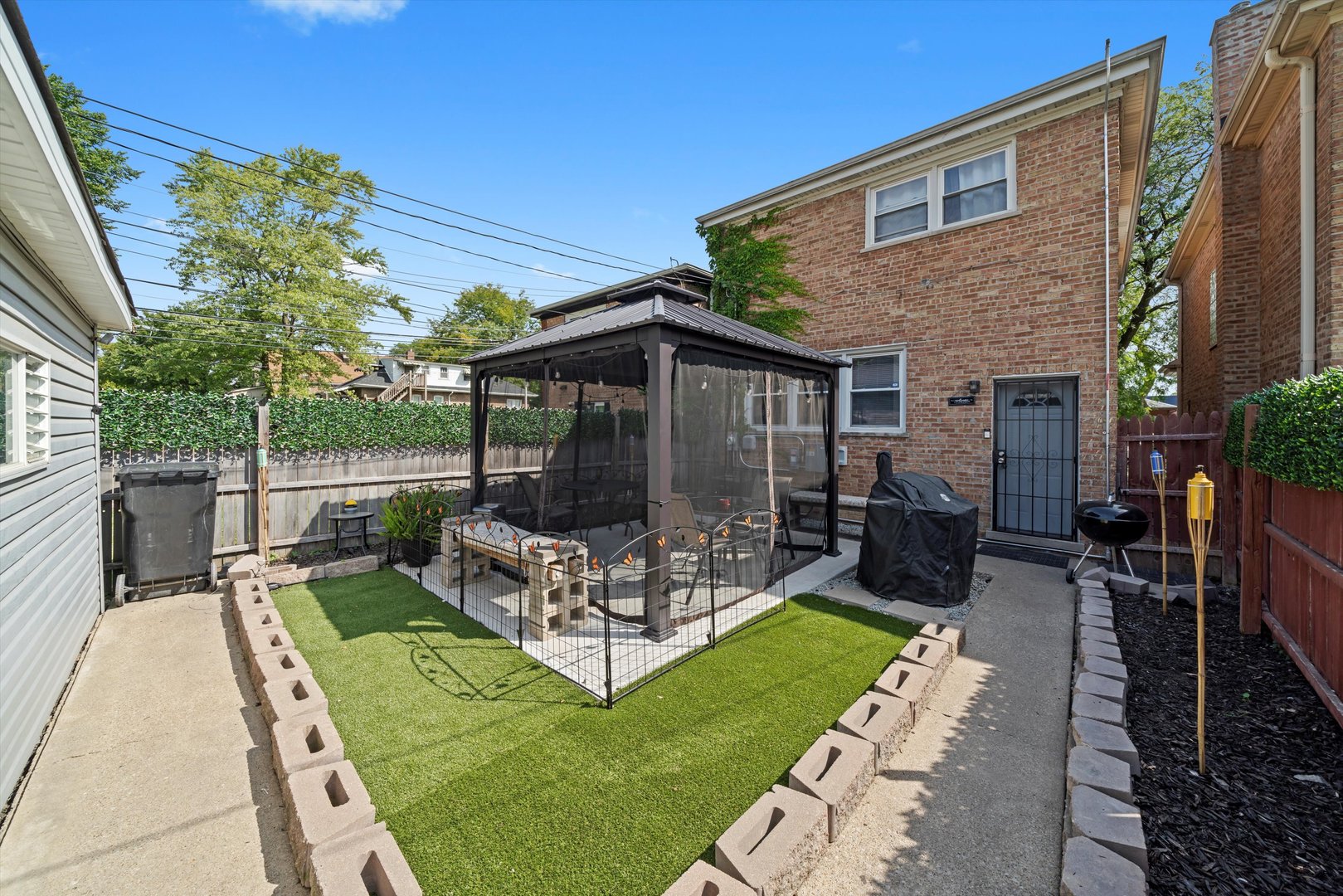 9002 S Morgan Street, Chicago, IL 60620
