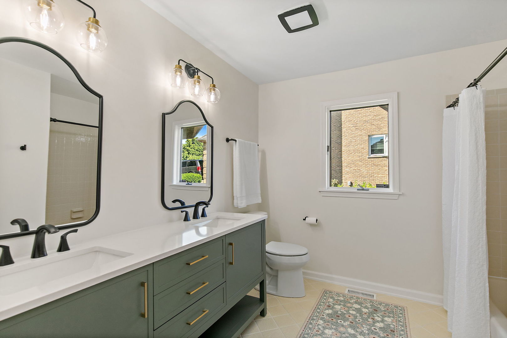 1548 Wood Creek Trail, Bartlett, IL 60103