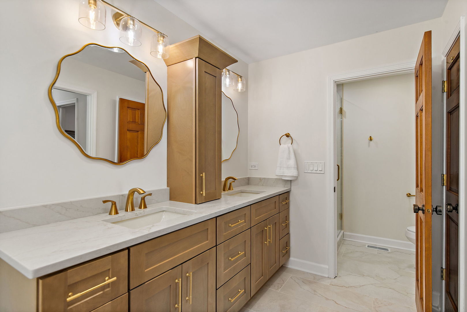 1548 Wood Creek Trail, Bartlett, IL 60103