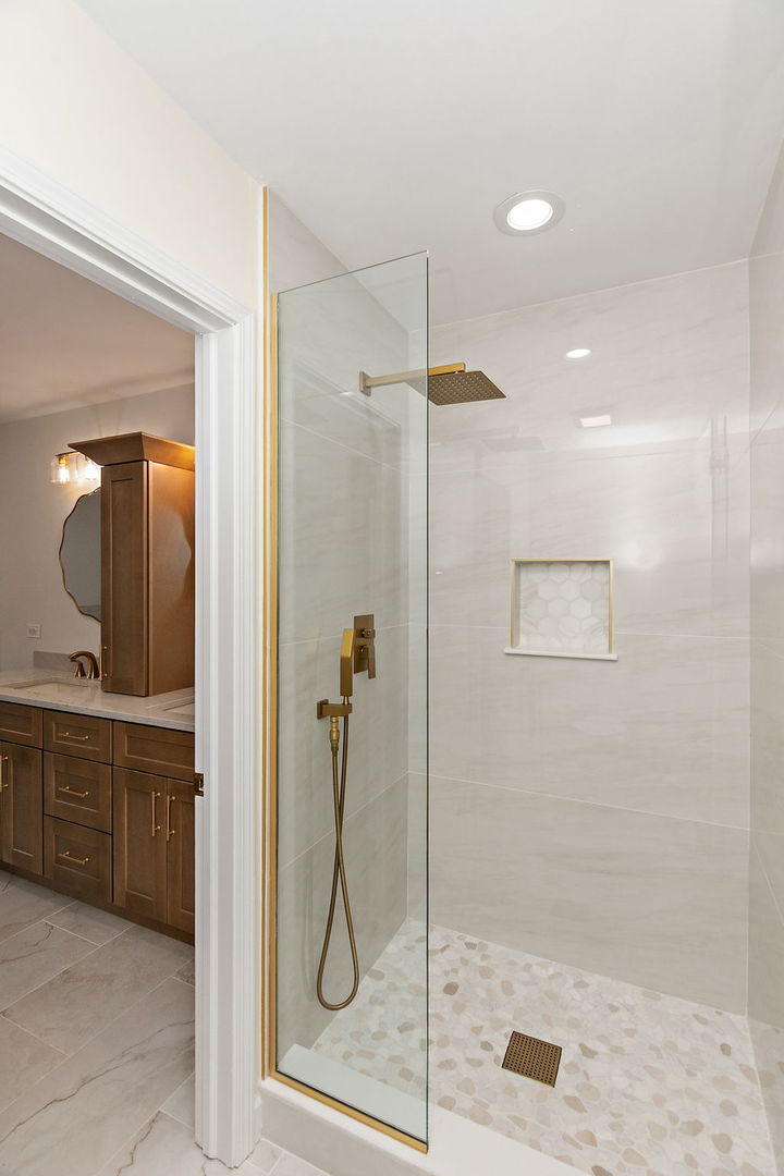 1548 Wood Creek Trail, Bartlett, IL 60103