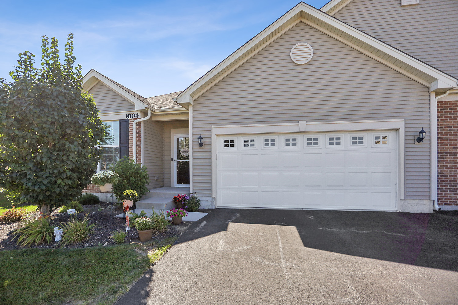 8104 Arlington Lane, Joliet, IL 60431