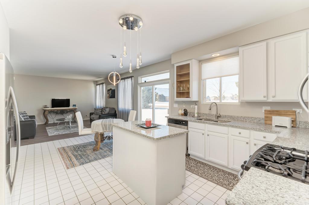 12262 WHITE OAK Drive, Plainfield, IL 60585