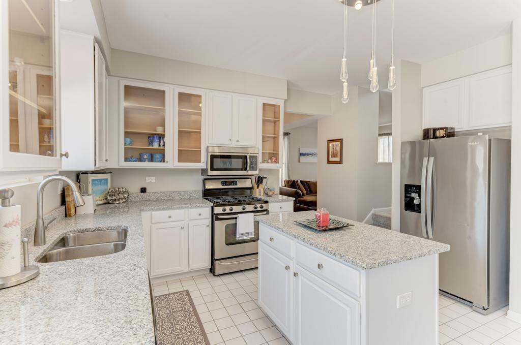 12262 WHITE OAK Drive, Plainfield, IL 60585