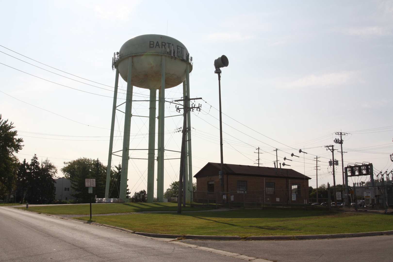 111 W Railroad Avenue, Bartlett, IL 60103