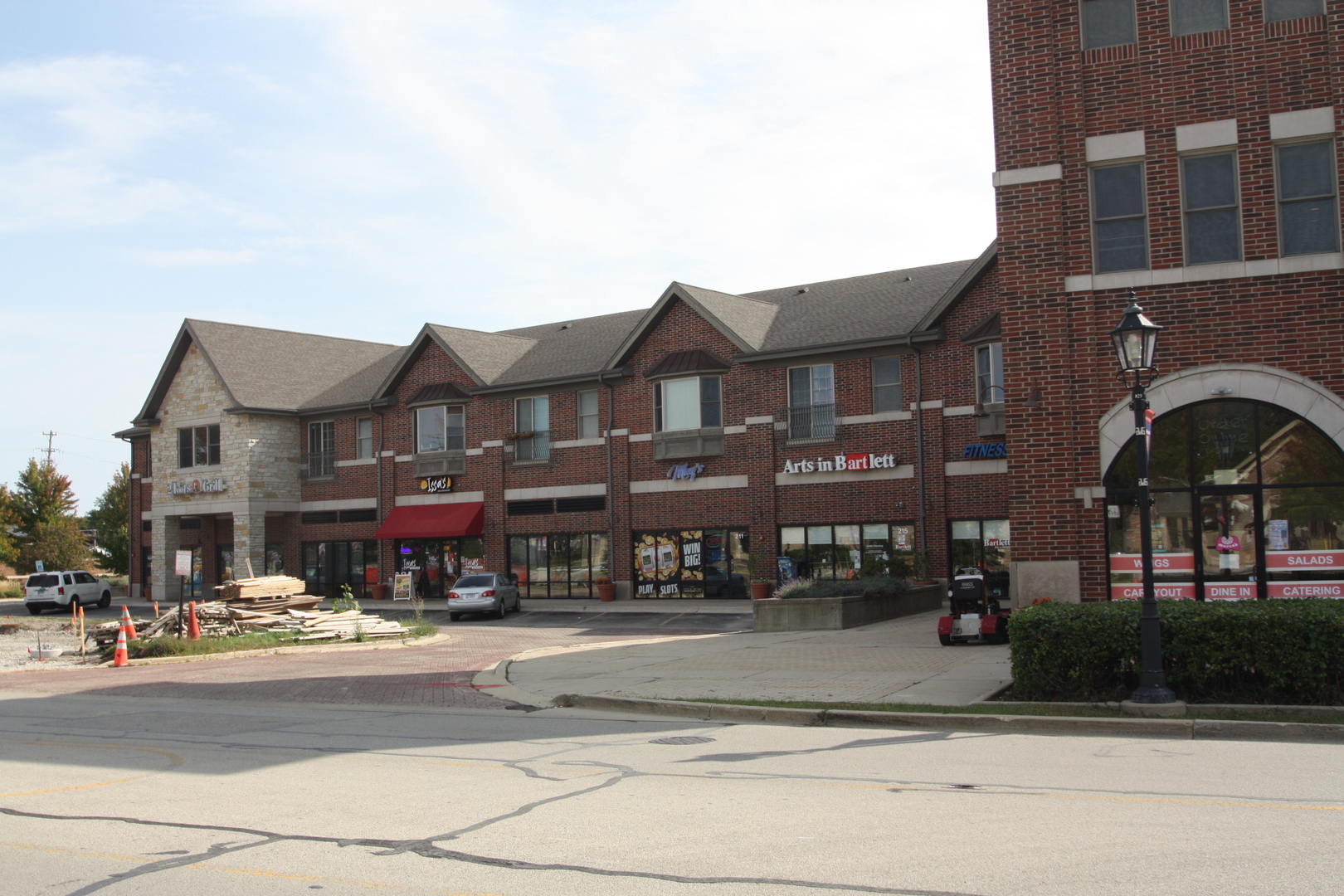 111 W Railroad Avenue, Bartlett, IL 60103