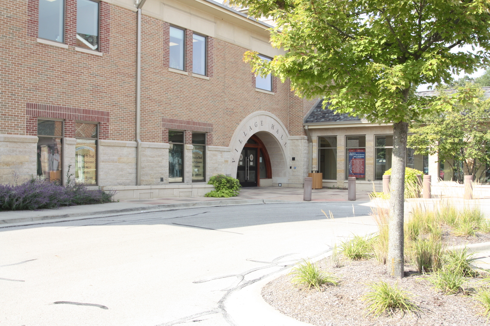 111 W Railroad Avenue, Bartlett, IL 60103