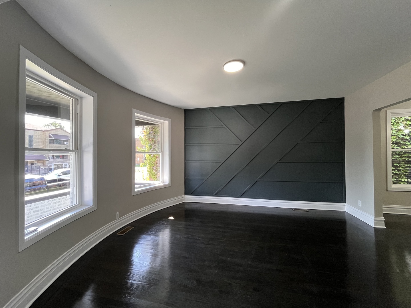 5950 S Artesian Avenue, Chicago, IL 60629
