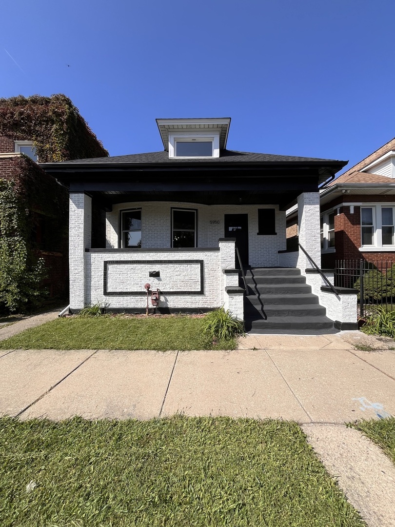 5950 S Artesian Avenue, Chicago, IL 60629