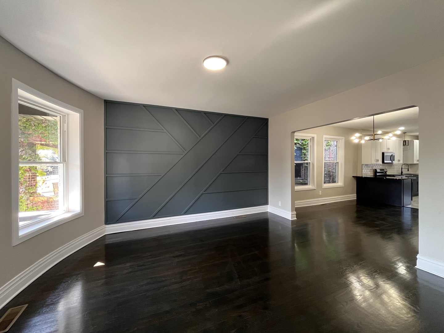 5950 S Artesian Avenue, Chicago, IL 60629