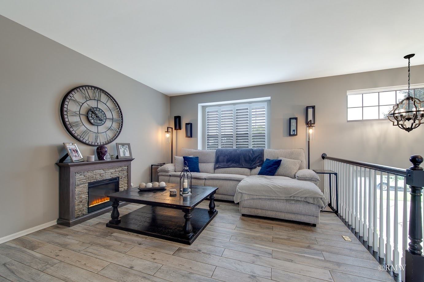 1618 Thornbury Drive #122-4, Bartlett, IL 60103