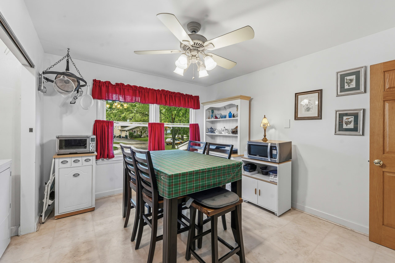 3206 Kingfisher Court, Rolling Meadows, IL 60008