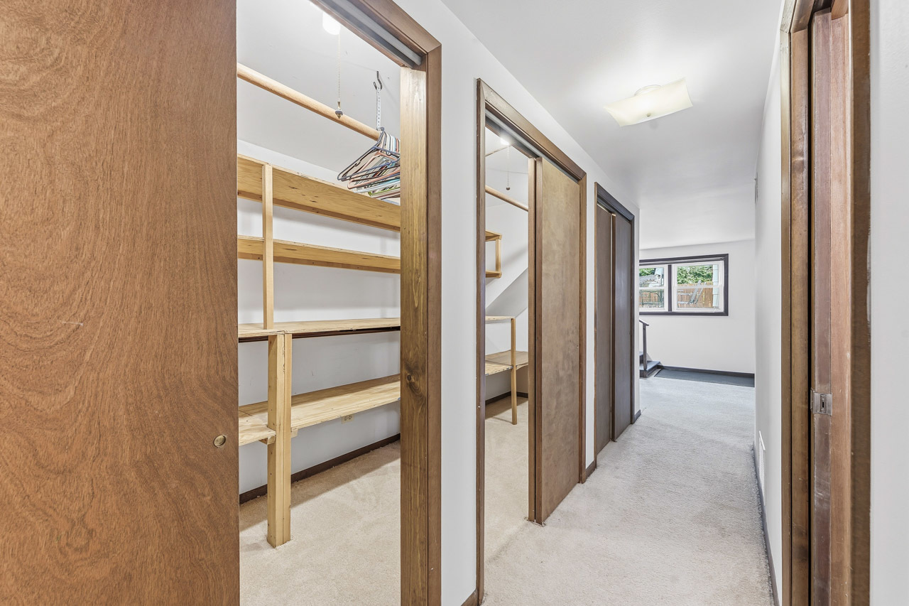 3206 Kingfisher Court, Rolling Meadows, IL 60008