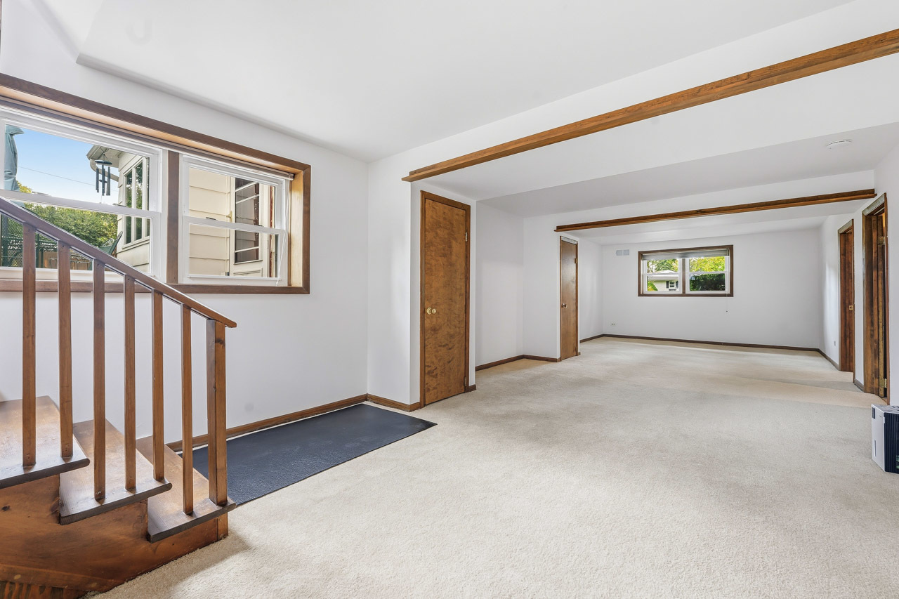 3206 Kingfisher Court, Rolling Meadows, IL 60008