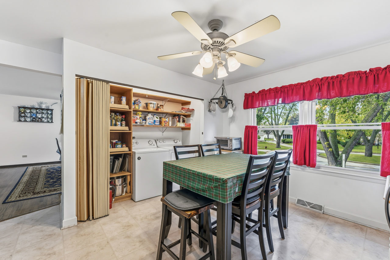 3206 Kingfisher Court, Rolling Meadows, IL 60008