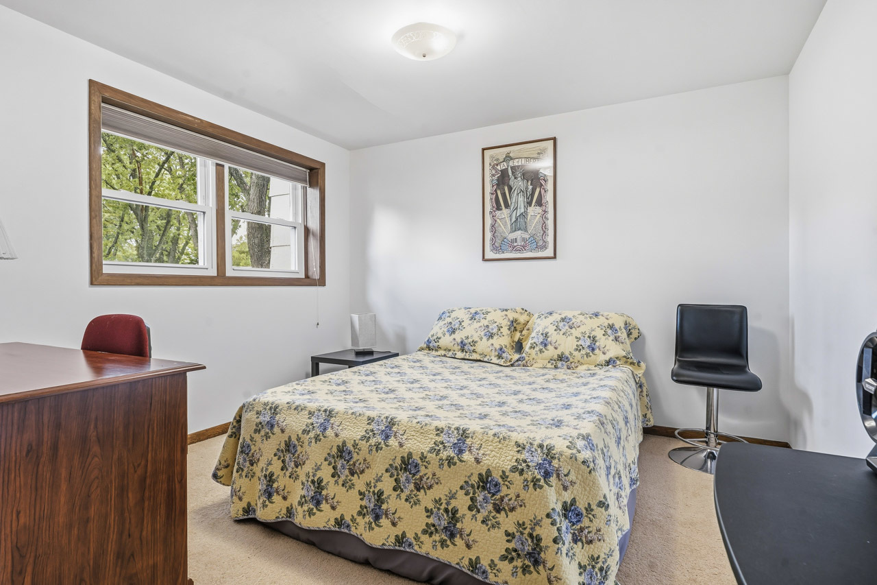 3206 Kingfisher Court, Rolling Meadows, IL 60008