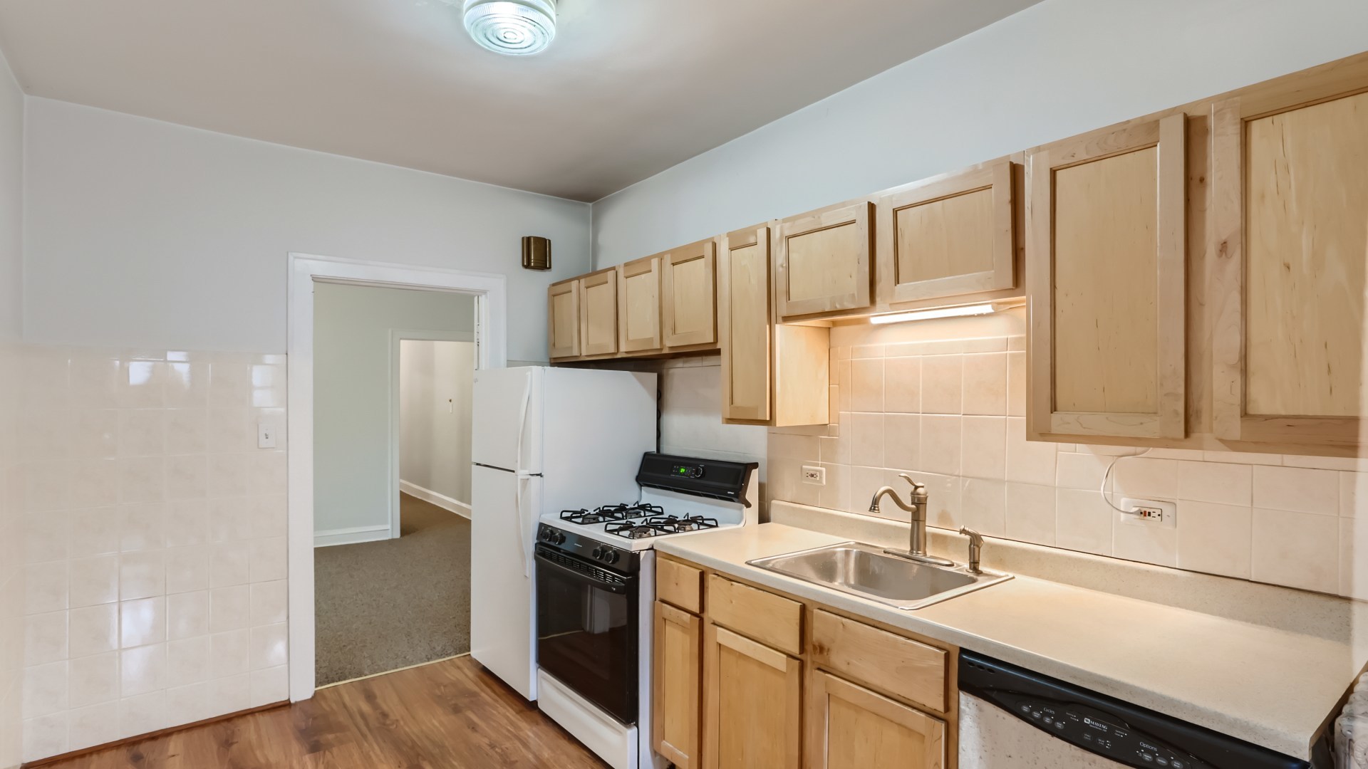 3527 N Lowell Avenue #1S, Chicago, IL 60641