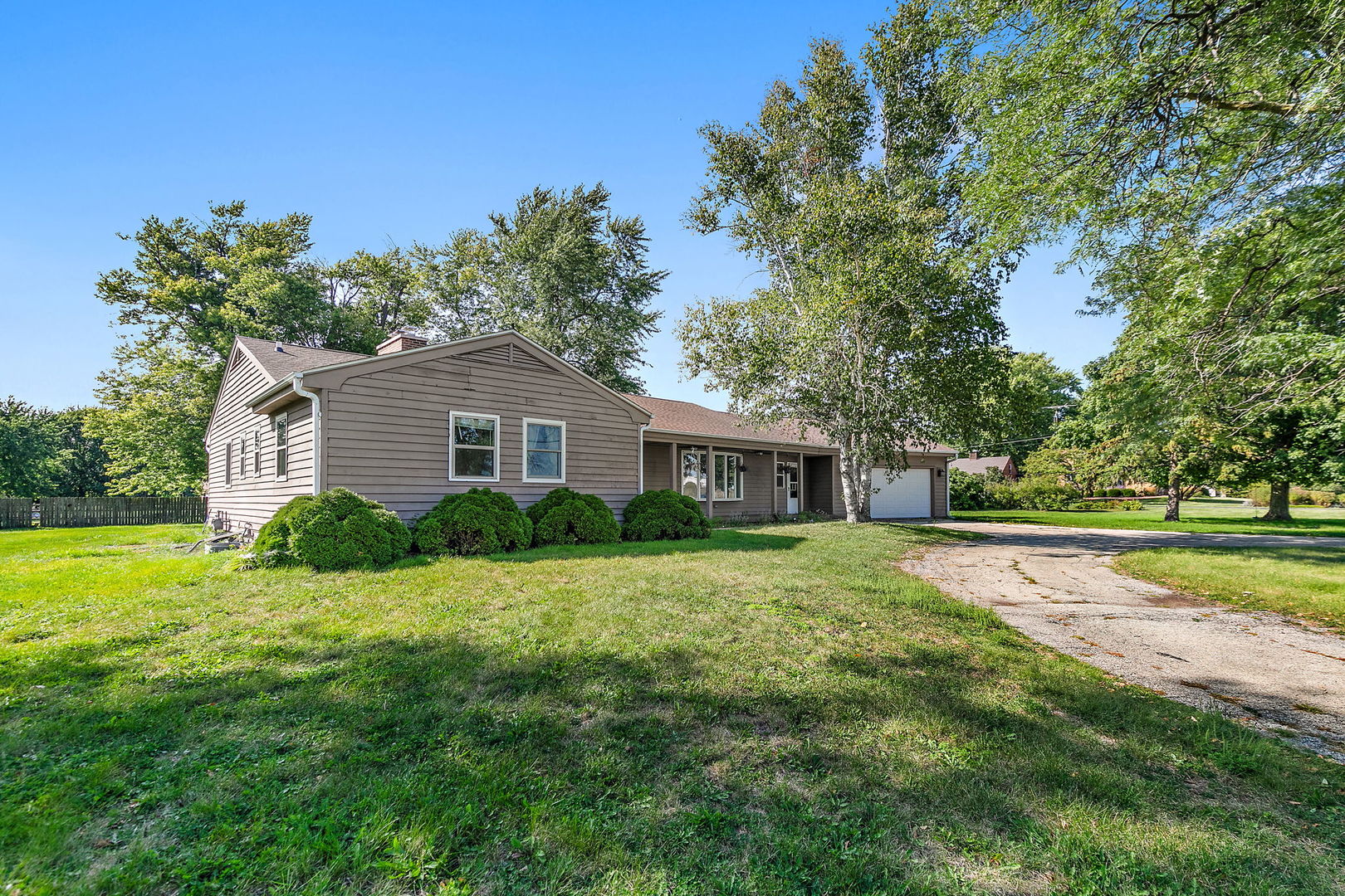 3011 S 4th Street, DeKalb, IL 60115