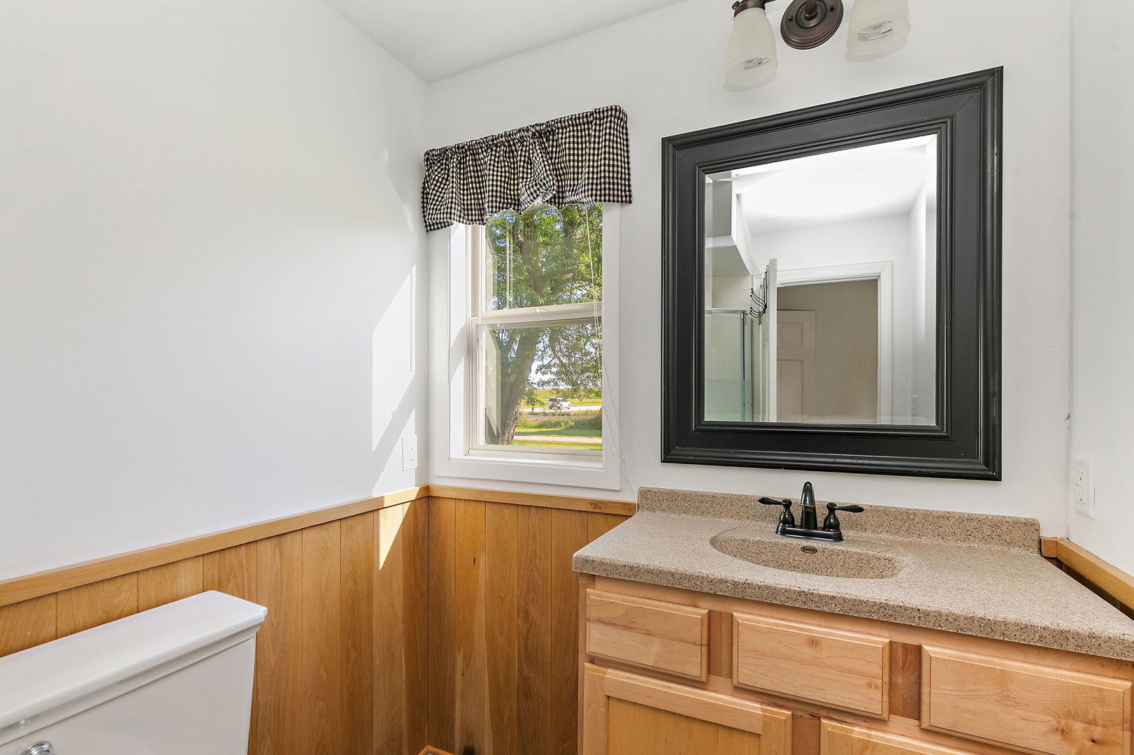 3011 S 4th Street, DeKalb, IL 60115