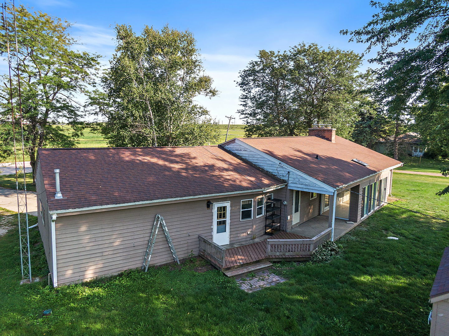 3011 S 4th Street, DeKalb, IL 60115
