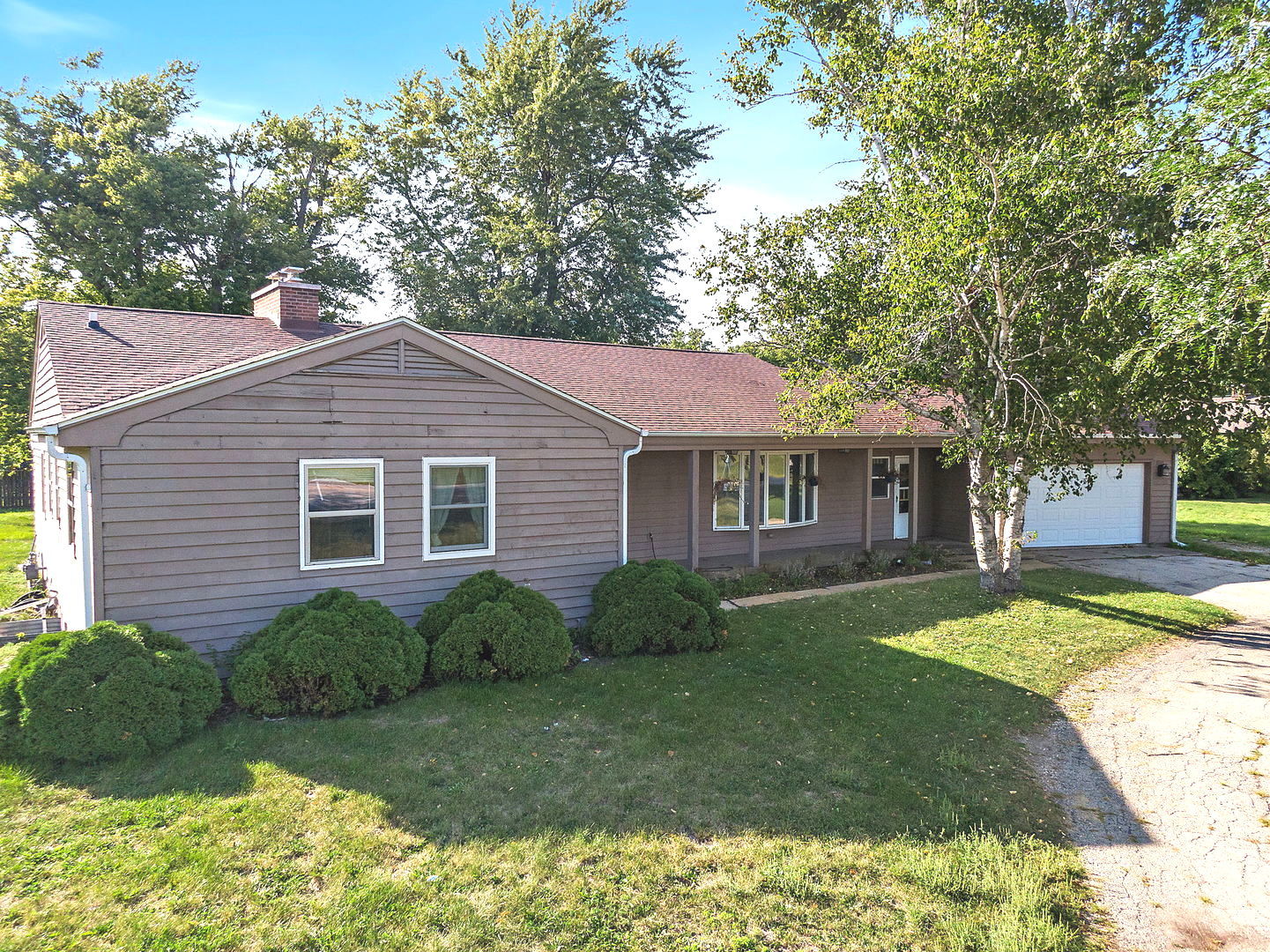 3011 S 4th Street, DeKalb, IL 60115