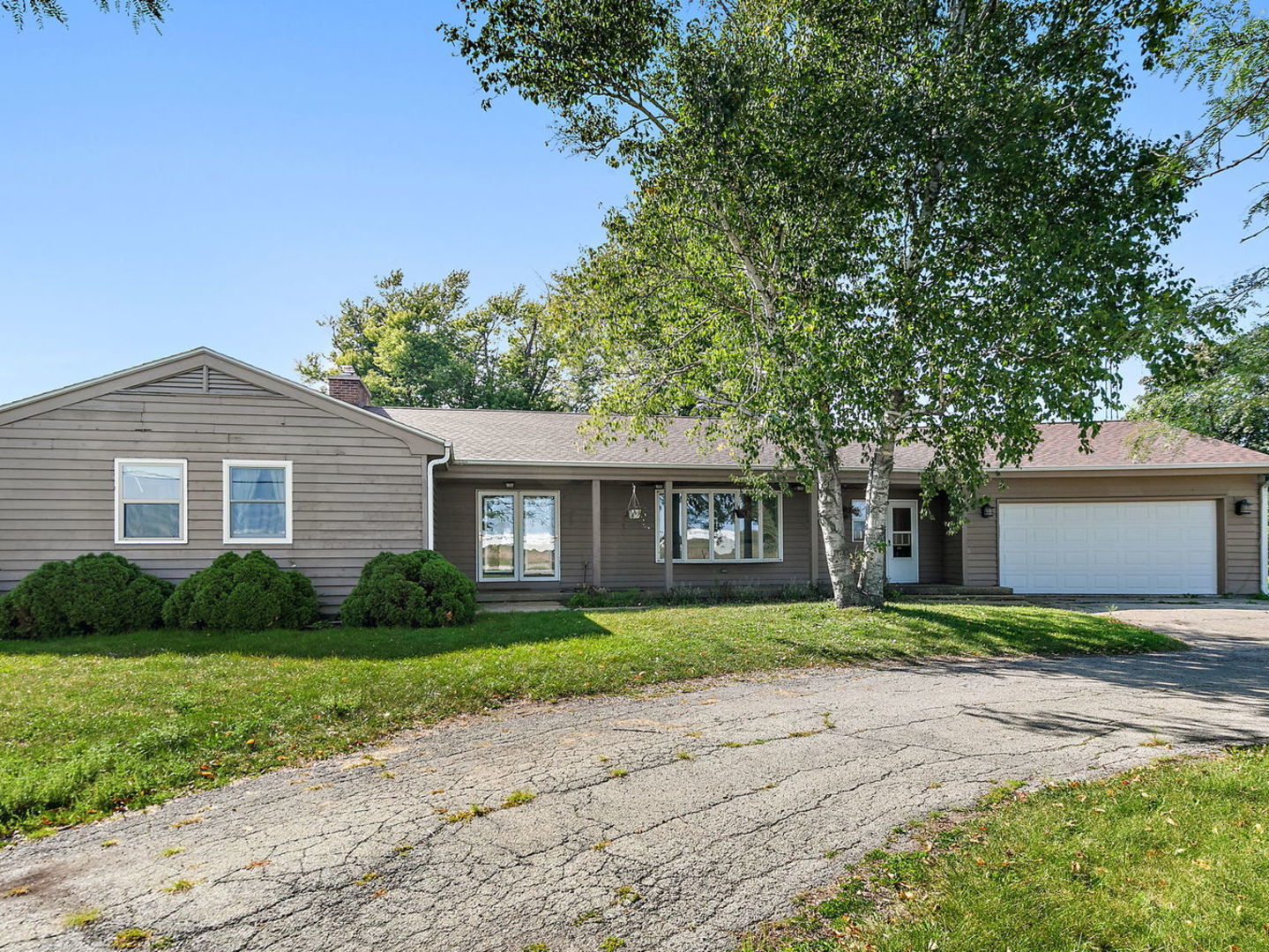 3011 S 4th Street, DeKalb, IL 60115