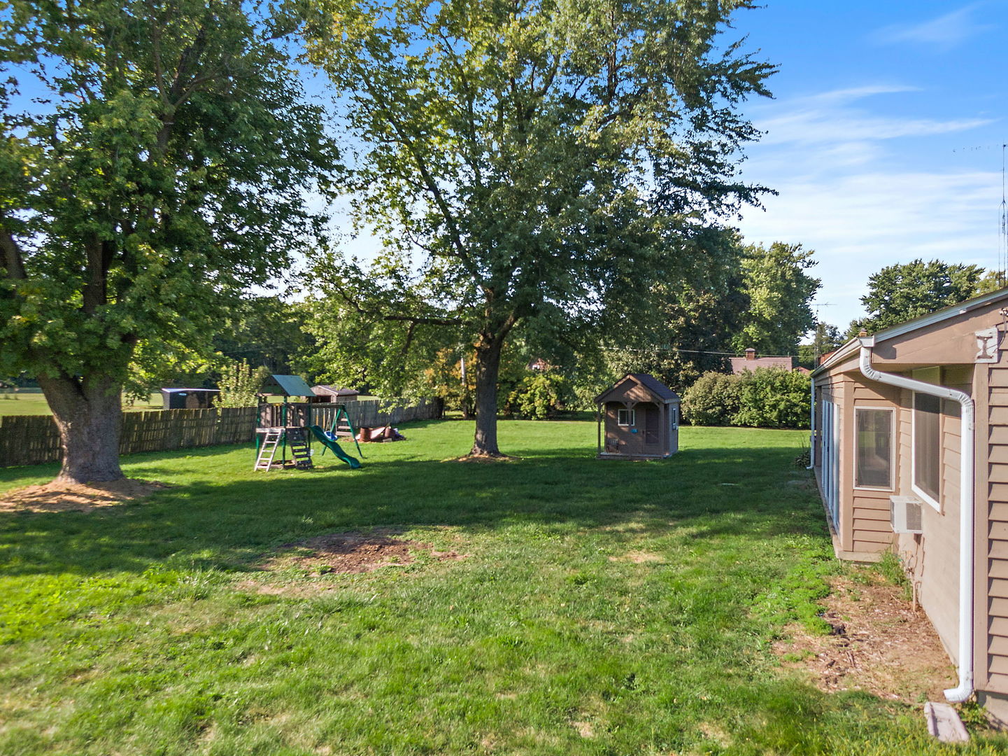 3011 S 4th Street, DeKalb, IL 60115