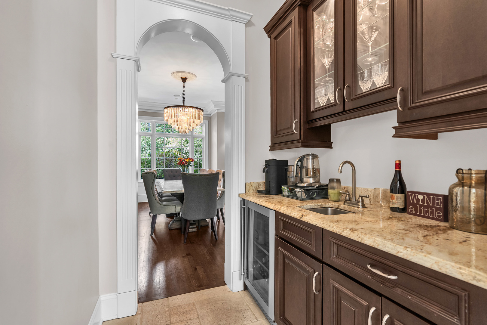 1401 W Everett Road, Lake Forest, IL 60045