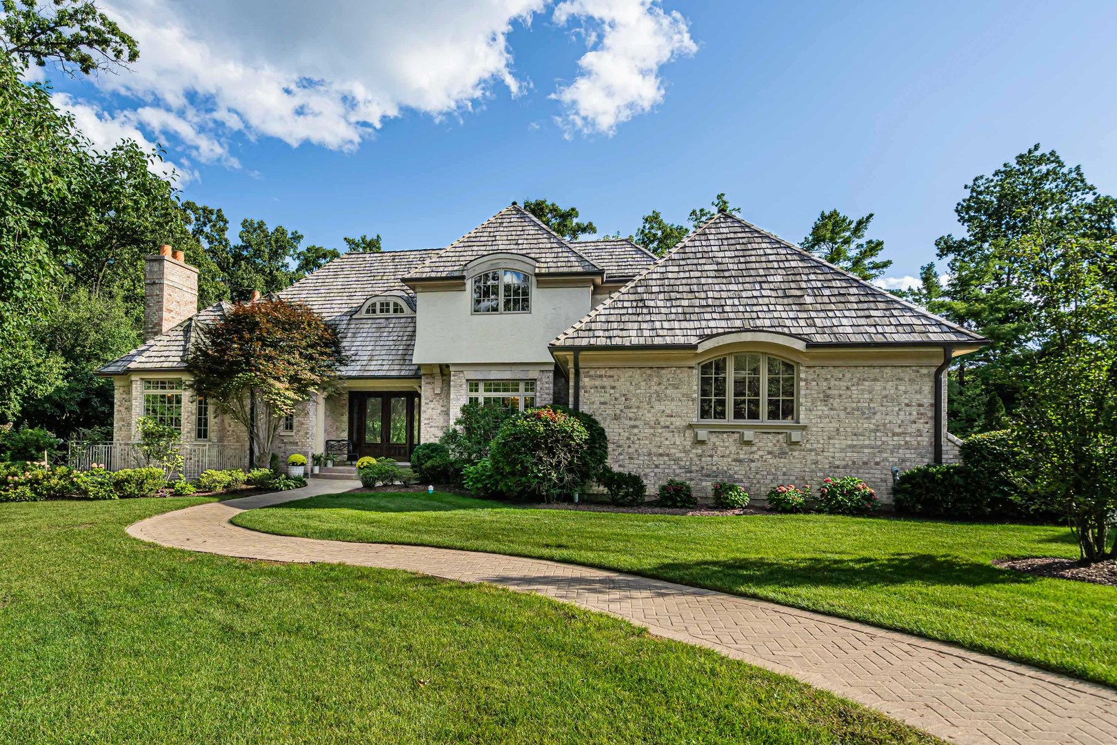 1401 W Everett Road, Lake Forest, IL 60045