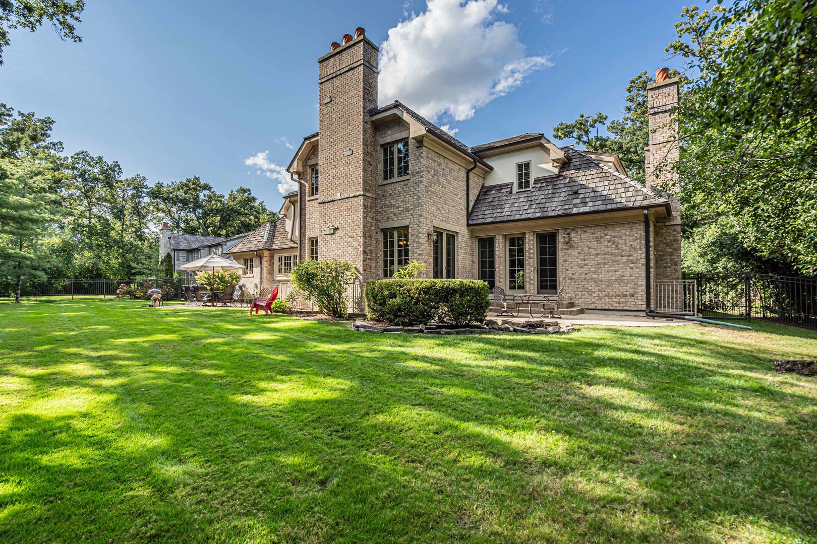 1401 W Everett Road, Lake Forest, IL 60045