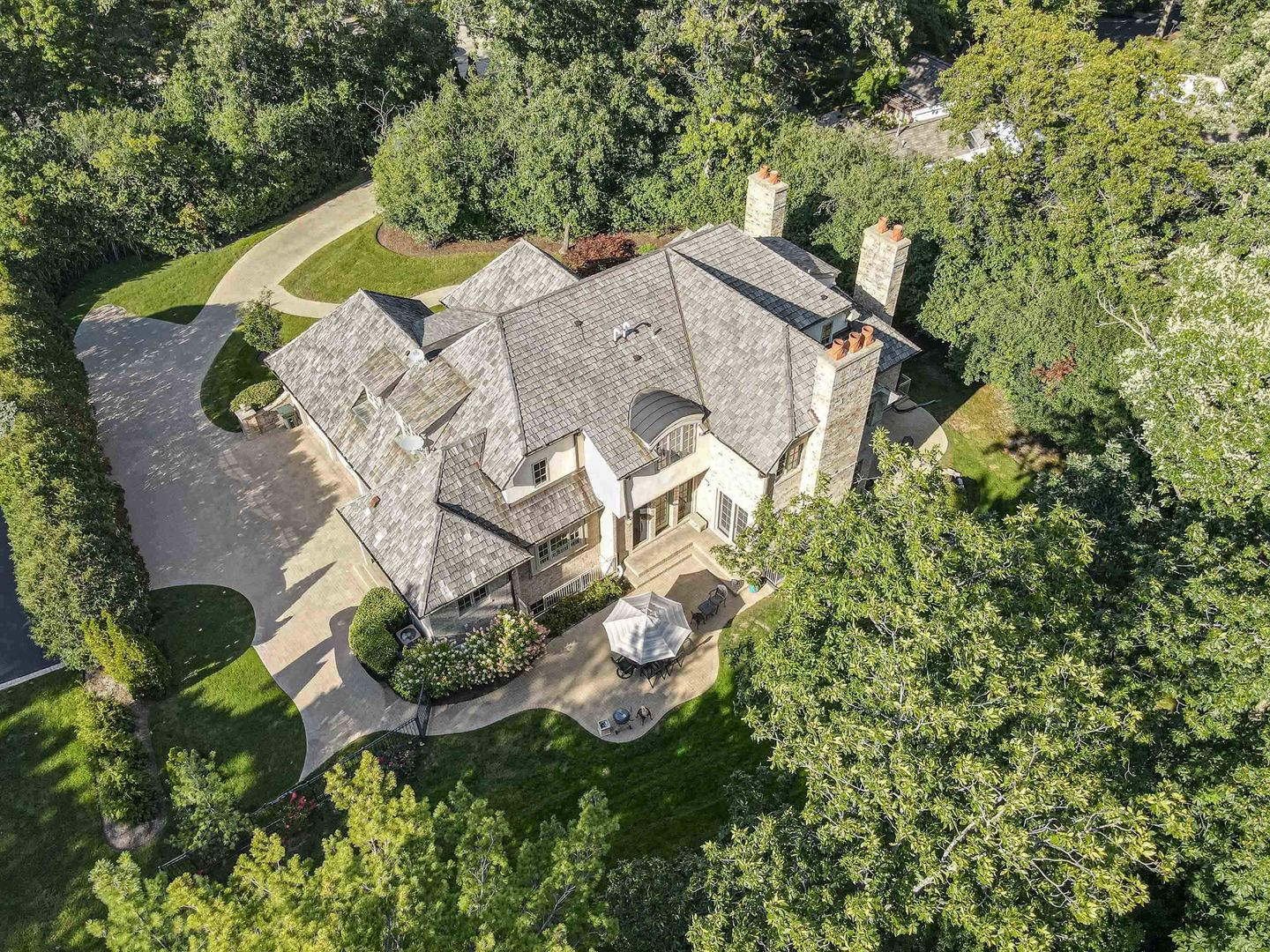 1401 W Everett Road, Lake Forest, IL 60045