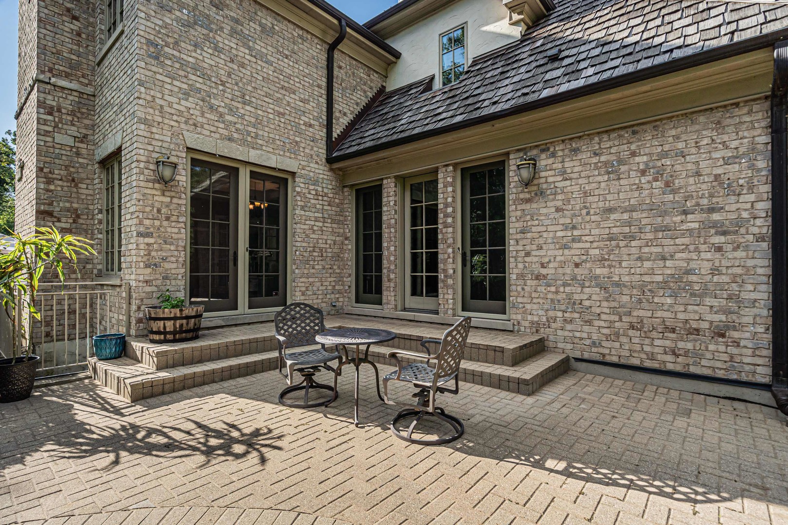 1401 W Everett Road, Lake Forest, IL 60045
