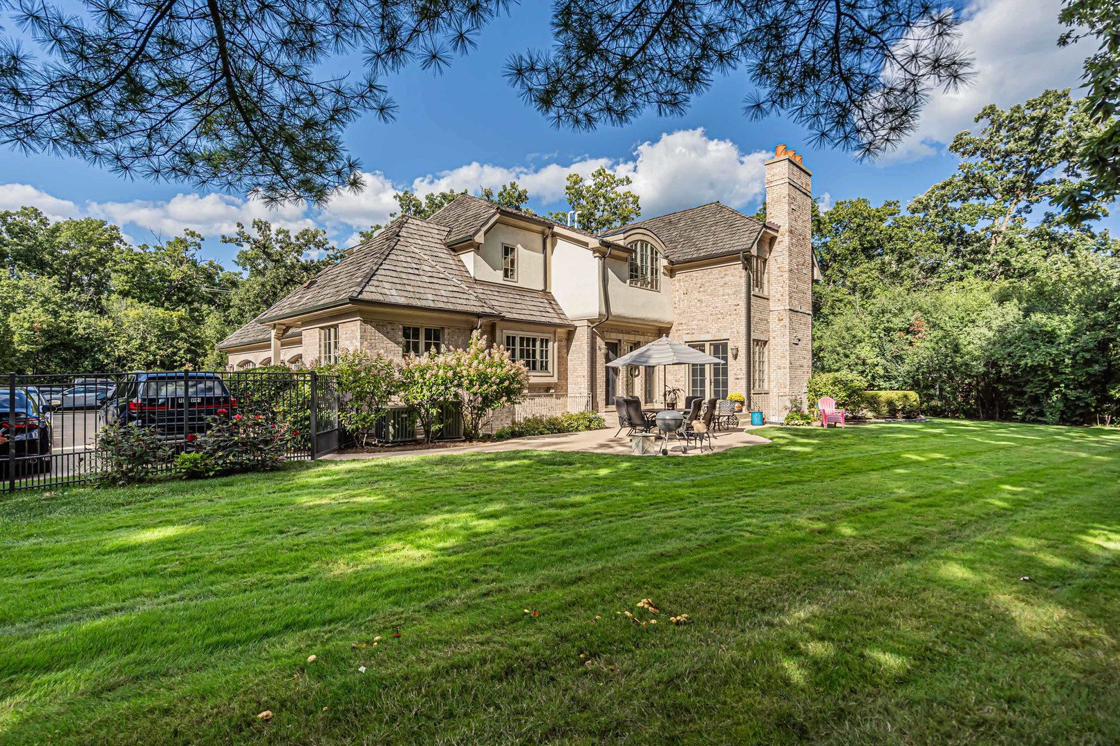 1401 W Everett Road, Lake Forest, IL 60045
