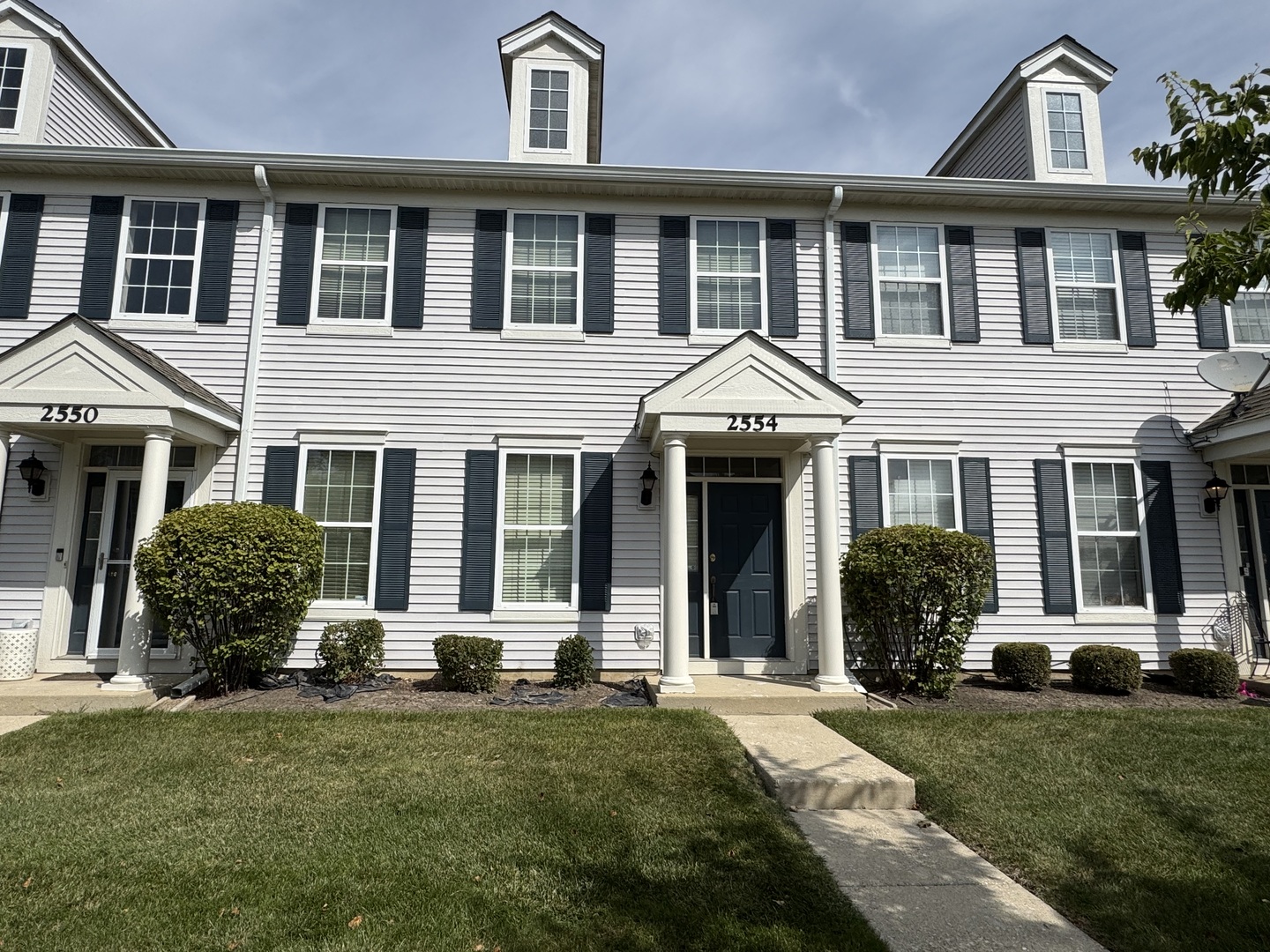 2554 Capitol Avenue, Aurora, IL 60503