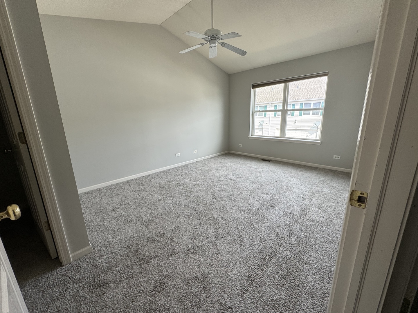 2554 Capitol Avenue, Aurora, IL 60503