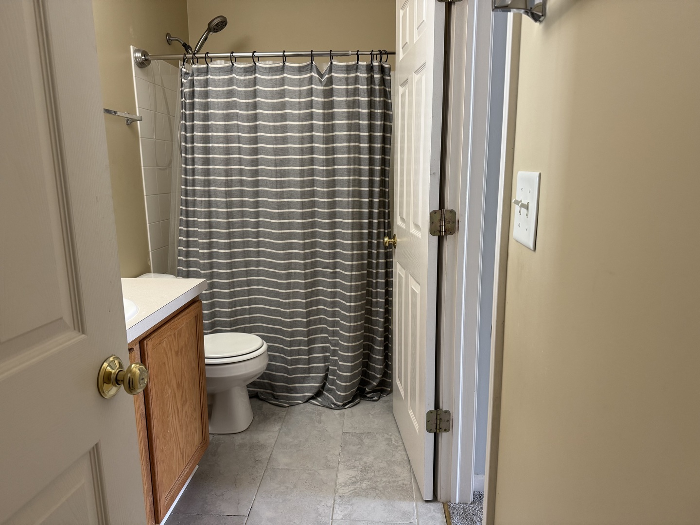 2554 Capitol Avenue, Aurora, IL 60503